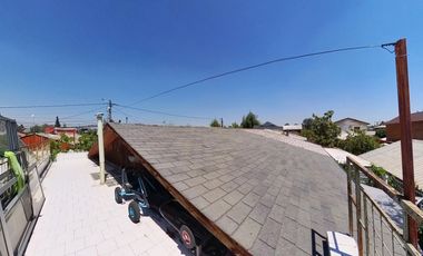 Casa en venta c/ estacionamiento en La Granja Sur