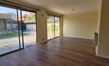 Casa en Venta en Condominio Ayres de Chicureo