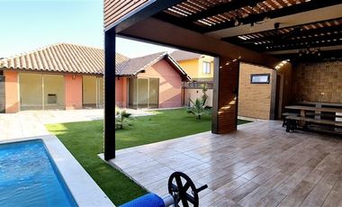 Casa en Venta en Condominio Ayres de Chicureo