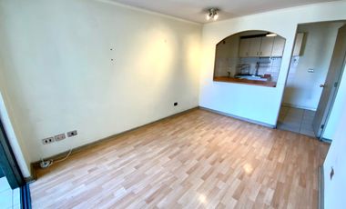 Arriendo Dpto. 2D amplios cocina semi integrada y terraza.