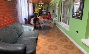 Amplia y Hermosa Casa en Venta en La Florida