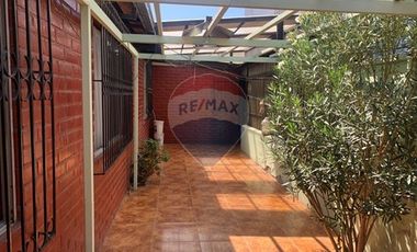 Amplia y Hermosa Casa en Venta en La Florida