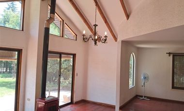 Casa en Arriendo en Casa Sector Lonquen Norte