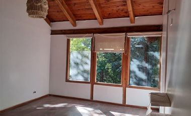 Casa en Arriendo en Casa Roto Chileno