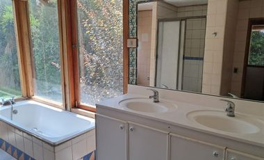 Casa en Arriendo en Casa Roto Chileno