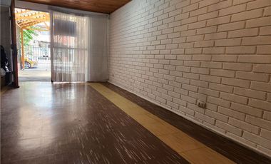 Casa Conjunto Juan Pablo II - 2D+1B+1E