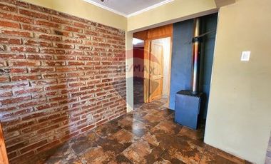 Se Arrienda sólida casa en Olmué