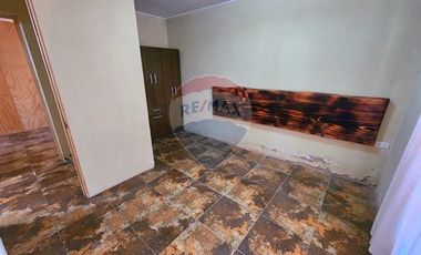 Se Arrienda sólida casa en Olmué