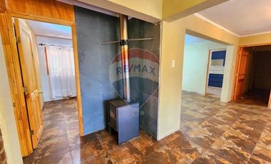 Se Arrienda sólida casa en Olmué