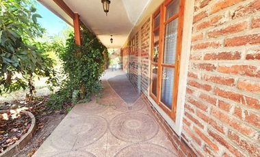 Se Arrienda sólida casa en Olmué