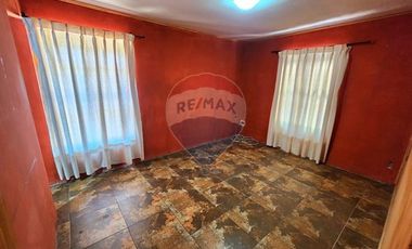 Se Arrienda sólida casa en Olmué