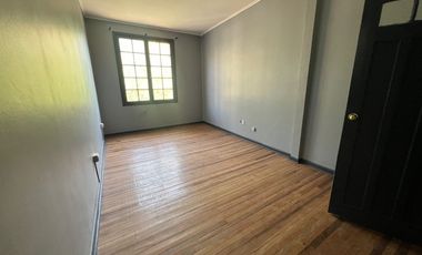 Dpto en arriendo 4D+1B Santiago