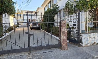 Casa en Arriendo en Barros arana esquina camino real