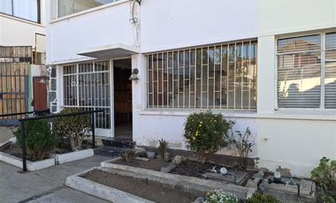 Casa en Arriendo en Barros arana esquina camino real