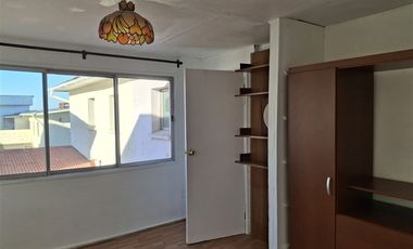 Casa en Arriendo en Barros arana esquina camino real