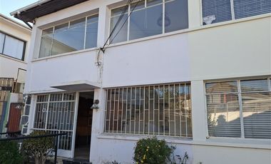 Casa en Arriendo en Barros arana esquina camino real