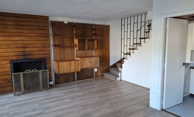 Casa en Arriendo en Barros arana esquina camino real