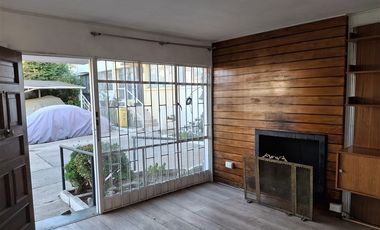 Casa en Arriendo en Barros arana esquina camino real