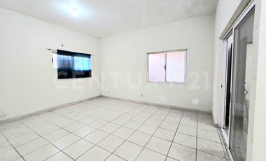 CASA EN VENTA | EN SAN NICOLÁS DE LOS GARZA, N.L | TIPO BODEGA