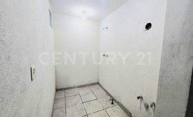CASA EN VENTA | EN SAN NICOLÁS DE LOS GARZA, N.L | TIPO BODEGA