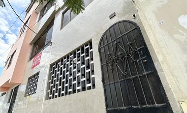Casa Venta Cerca Plaza de Armas Pisco 3 pisos 9 dormitorios 8 baños amoblada A.C. 220 m2