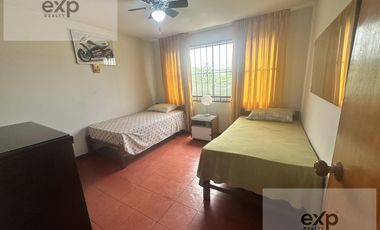 Casa Venta Cerca Plaza de Armas Pisco 3 pisos 9 dormitorios 8 baños amoblada A.C. 220 m2