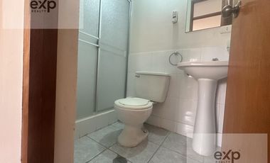 Casa Venta Cerca Plaza de Armas Pisco 3 pisos 9 dormitorios 8 baños amoblada A.C. 220 m2