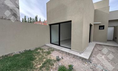 En Alquiler | PH de 2 dormitorios | Altos de Alberdi, Plottier