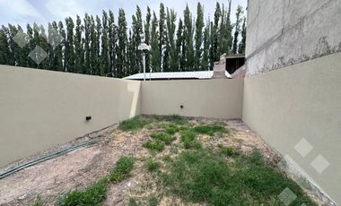 En Alquiler | PH de 2 dormitorios | Altos de Alberdi, Plottier