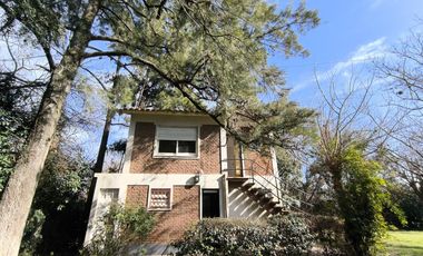 Casa Quinta de 6 ambientes en Tigre, gran parque, con pileta.