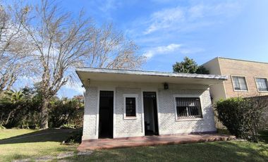 Casa Quinta de 6 ambientes en Tigre, gran parque, con pileta.