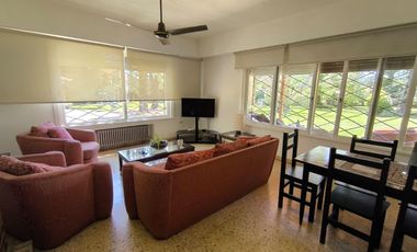 Casa Quinta de 6 ambientes en Tigre, gran parque, con pileta.