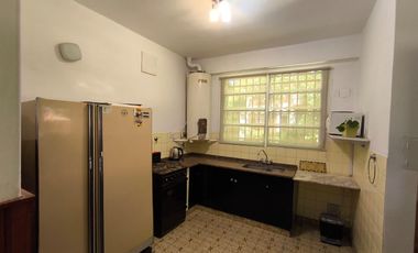 Casa Quinta de 6 ambientes en Tigre, gran parque, con pileta.