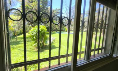 Casa Quinta de 6 ambientes en Tigre, gran parque, con pileta.