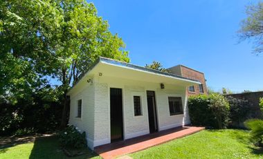 Casa Quinta de 6 ambientes en Tigre, gran parque, con pileta.