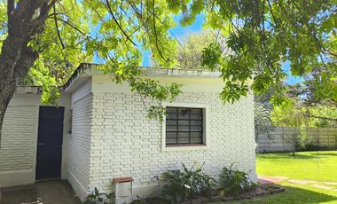 Casa Quinta de 6 ambientes en Tigre, gran parque, con pileta.