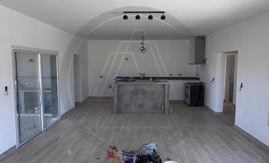 Casa 4 ambientes con galeria cubierta en alquiler - Barrio San Simón - Canning