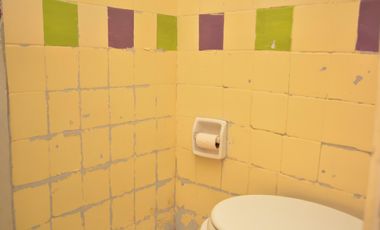 OLIVOS.  Local Comercial y Vivienda  con Entradas Independientes  .