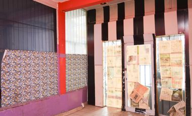 OLIVOS.  Local Comercial y Vivienda  con Entradas Independientes  .