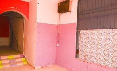 OLIVOS.  Local Comercial y Vivienda  con Entradas Independientes  .