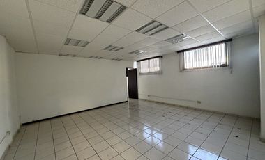 Nave Industrial de 2,677 m² en PIVA + 503 m² área exterior