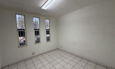 Nave Industrial de 2,677 m² en PIVA + 503 m² área exterior