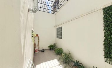 VENTA CASA 3 AMBIENTES PATIO GARAGE