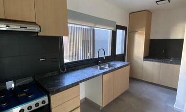 Housing en alquiler, tres dormitorios,  Villa Belgrano, Zona norte, Córdoba