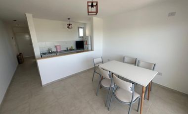 Departamento en Alquiler con muebles. 18 E/ 62 y 63