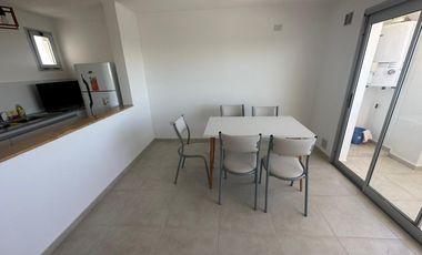 Departamento en Alquiler con muebles. 18 E/ 62 y 63