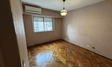 Departamento en alquiler de 4 ambientes con dos baños