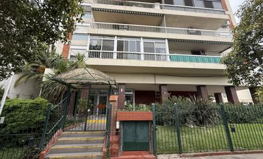 Departamento en alquiler de 4 ambientes con dos baños