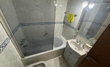 Departamento en alquiler de 4 ambientes con dos baños