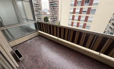 Departamento en alquiler de 4 ambientes con dos baños